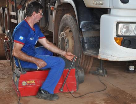Troca de buchas de estirantes